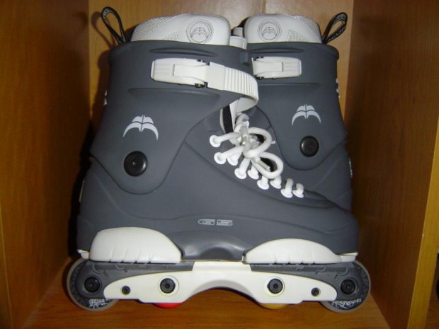 Razors Genesys V Skates w GC Bullets
