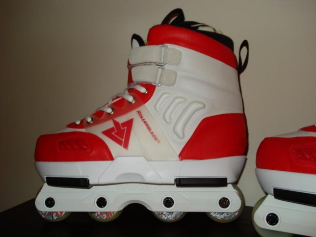 USD Petty Laker with Rollerblade Skin